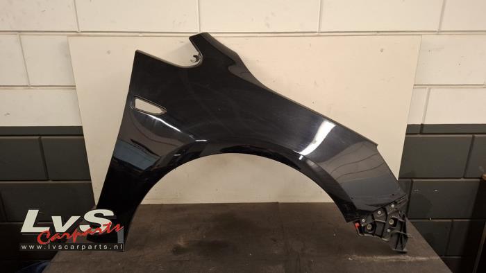 Opel Astra Aile avant droite