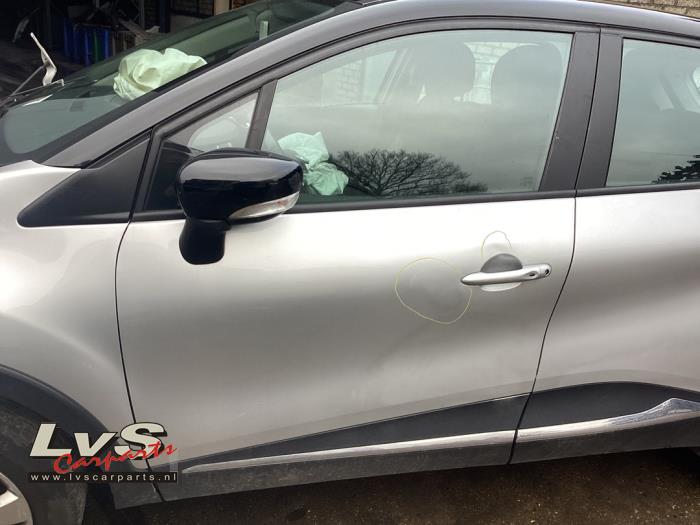 Renault Captur Portier 4Deurs links-voor