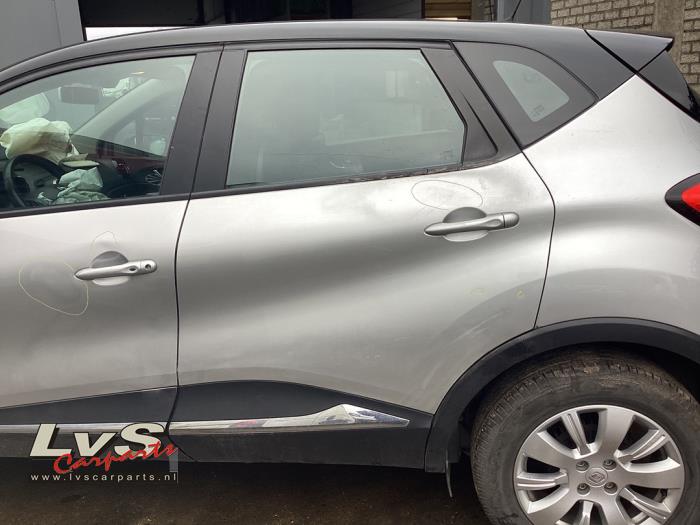 Renault Captur Portier 4Deurs links-achter