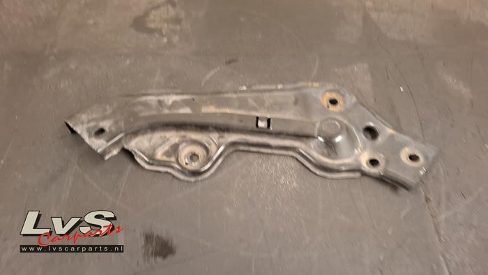 Volkswagen Polo Koplampframe rechts