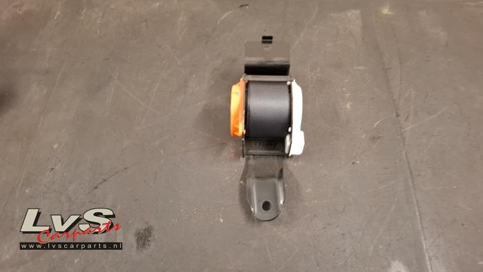 Mitsubishi Outlander Veiligheidsgordel Insteek midden-achter