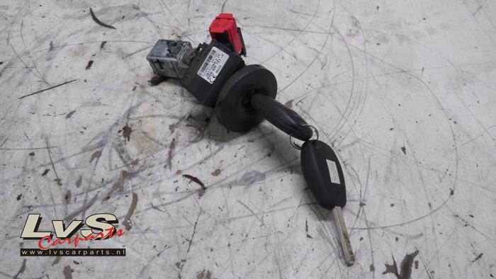 Renault Master Serrure de contact + clé