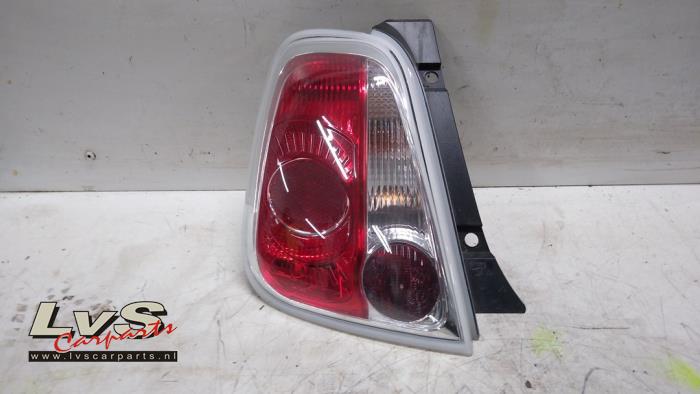 Fiat 500 Achterlicht links