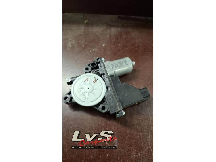 Kia Carens Raammotor Portier