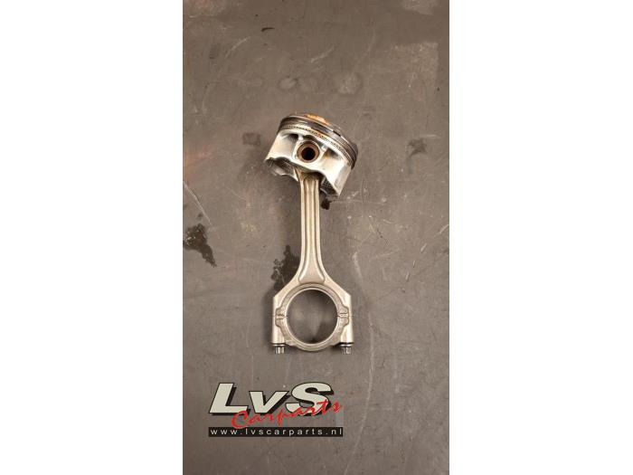 Suzuki SX-4 Drijfstang