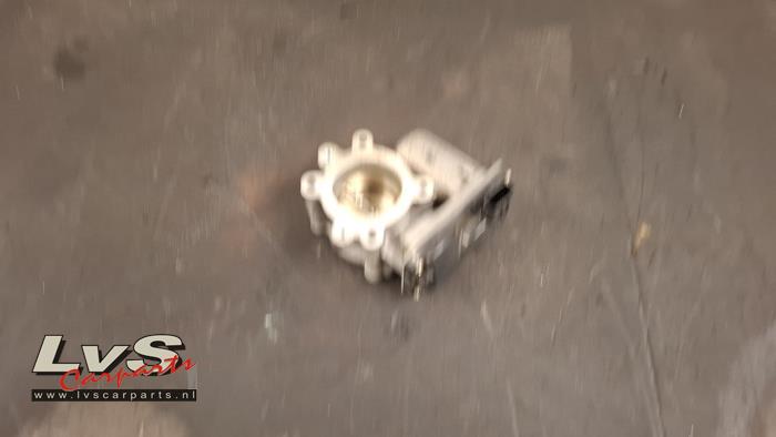 Suzuki SX-4 Gasklephuis