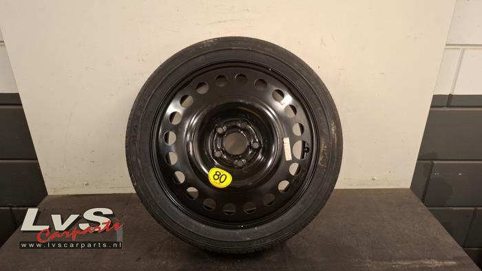 Opel Mokka Thuiskomer