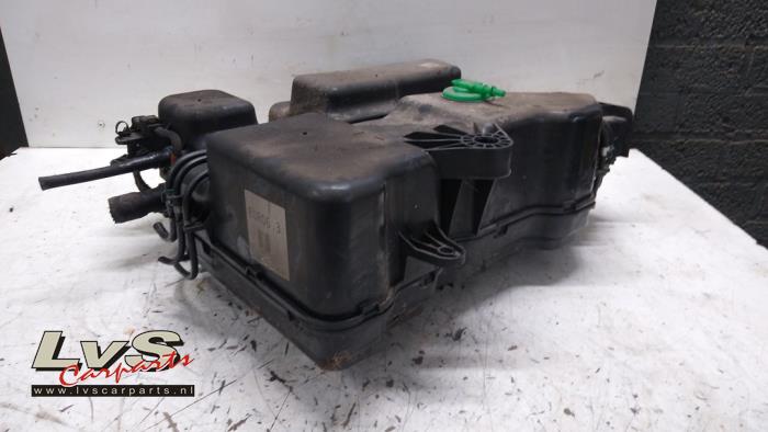 Opel Vivaro Adblue tank