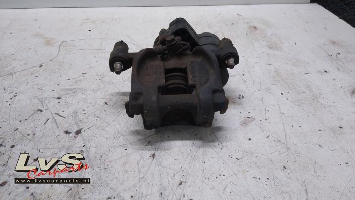 Ford Mondeo Remklauw (Tang) links-achter