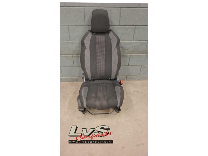 Peugeot 3008 Siège droit
