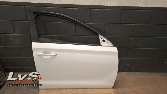 Hyundai I30 Front door 4-door, right