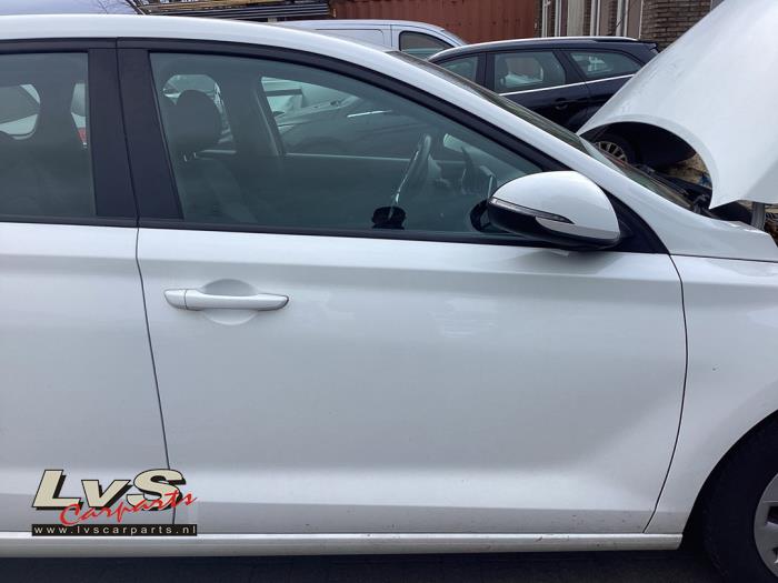Hyundai I30 Portière 4portes avant droite