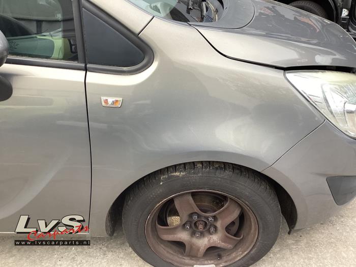 Opel Meriva Aile avant droite