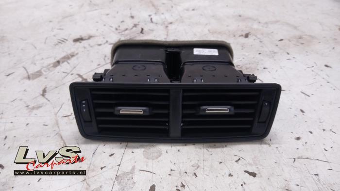 Audi Q7 Grille d'aération arrière