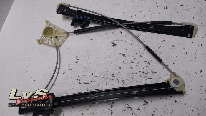 Audi Q7 Mécanique vitre 4portes avant droite