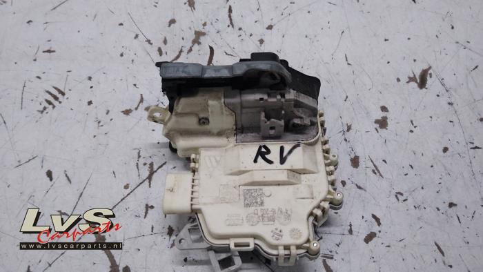 Audi Q7 Serrure portière mécanique 4portes avant droite