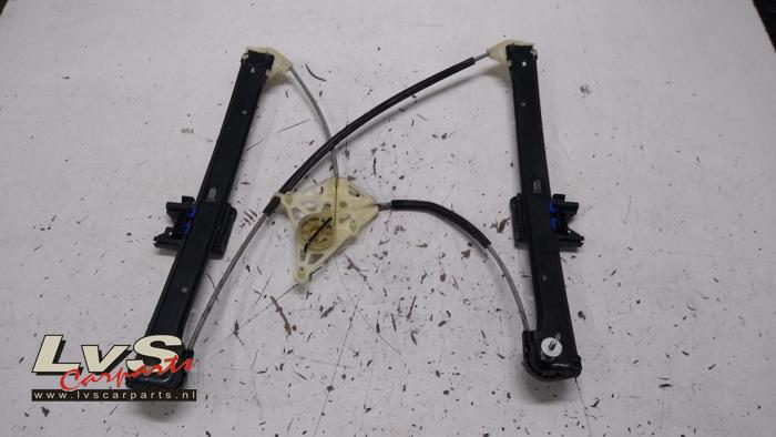 Audi Q7 Mécanique vitre 4portes arrière droite