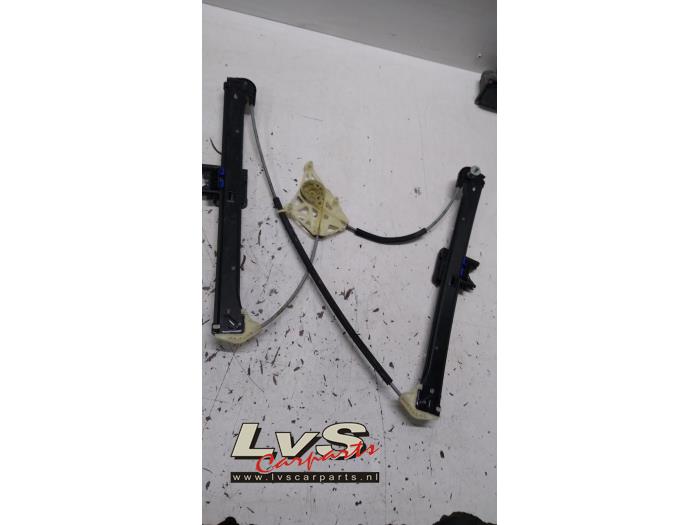 Audi Q7 Mécanique vitre 4portes arrière gauche