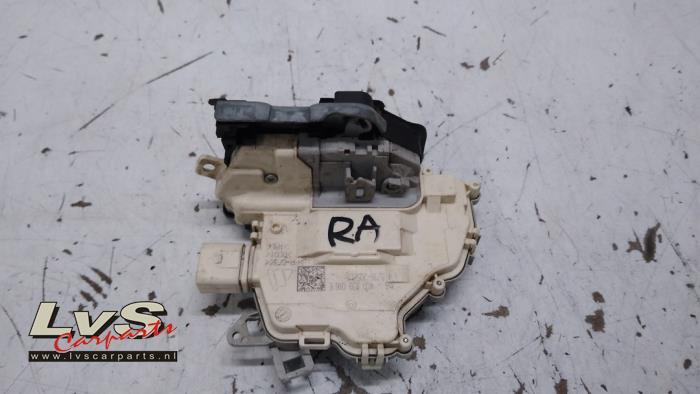 Audi Q7 Serrure portière mécanique 4portes arrière droite