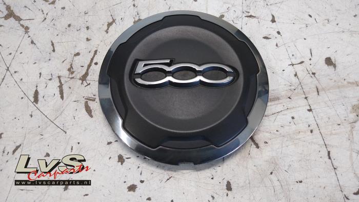 Fiat 500L Enjoliveur moyeu