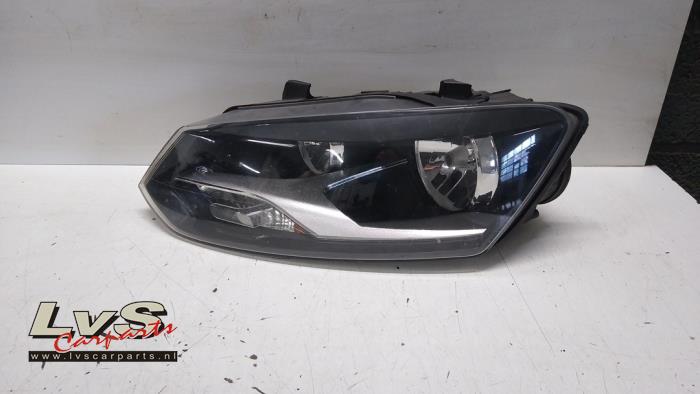Volkswagen Polo Headlight, left