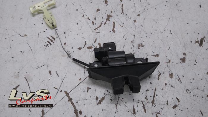 Ford Usa Mustang Tailgate lock mechanism