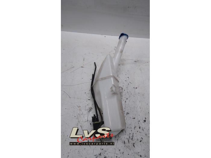 Hyundai IX20 Réservoir lave-glace avant
