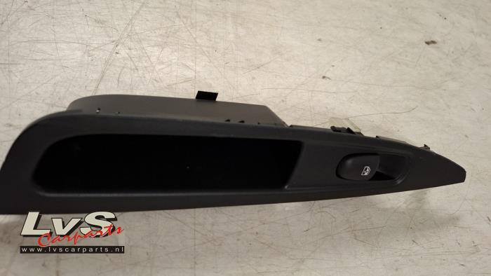 Nissan Qashqai Electric window switch