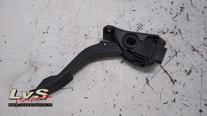 Fiat Fullback Gaspedal