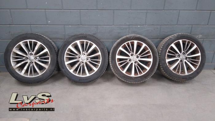 Opel Crossland X Set of wheels + tyres