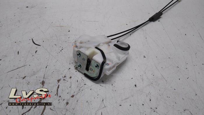 Fiat Fullback Türschlossmechanik 4-türig rechts hinten