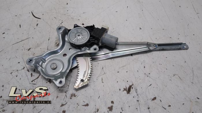 Fiat Fullback Fenstermechanik 4-türig links hinten