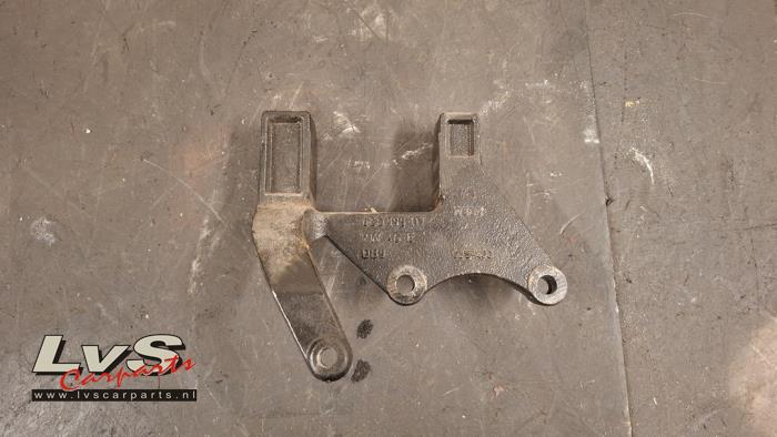 Volkswagen Polo Getriebe Halterung