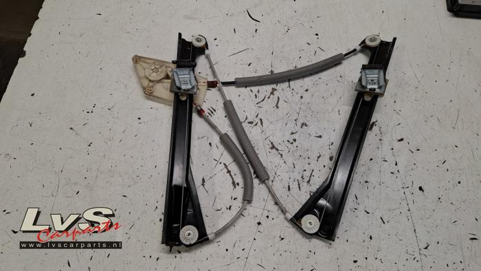 Volkswagen Polo Ruitmechaniek 4Deurs links-voor