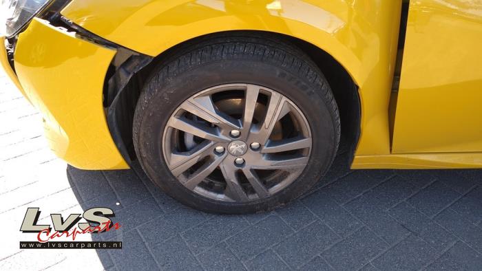 Peugeot 208 Velgen set + banden