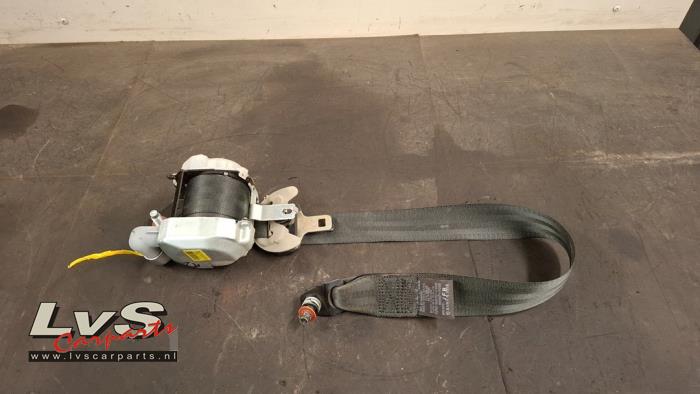 Kia Picanto Seatbelt tensioner, right