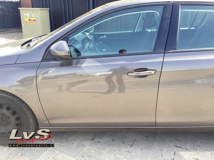 Peugeot 308 Door 4-door, front left