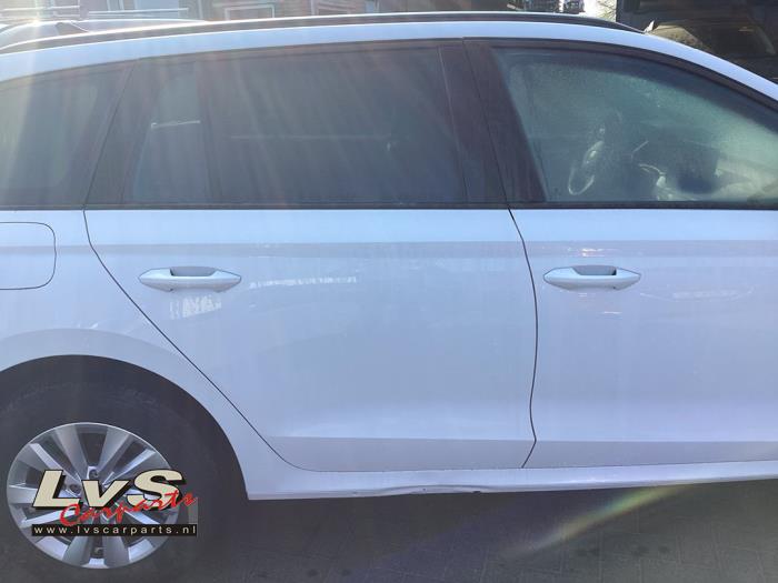 Skoda Octavia Portier 4Deurs rechts-achter