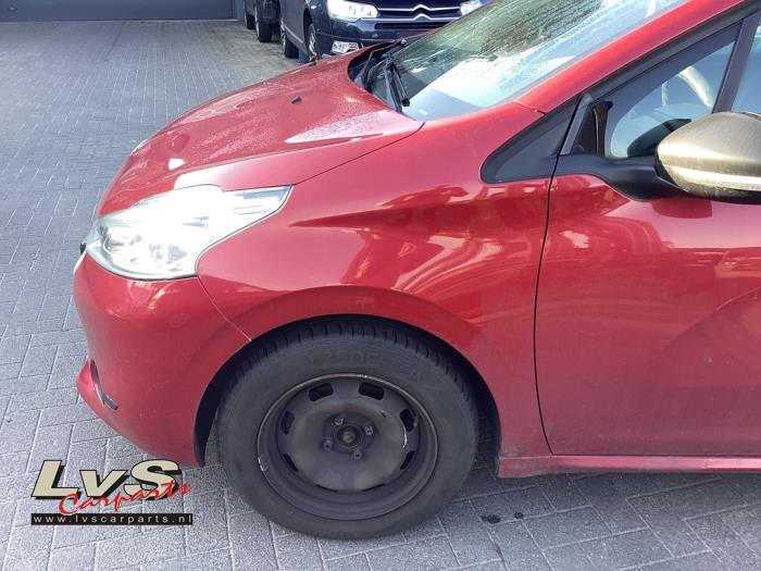 Peugeot 208 Front end, complete