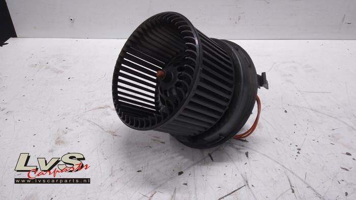 Toyota Aygo Kachel Ventilatiemotor