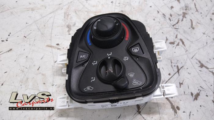 Toyota Aygo Kachel Bedieningspaneel