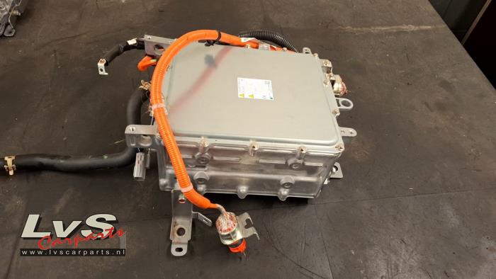 Mitsubishi Outlander Acculader