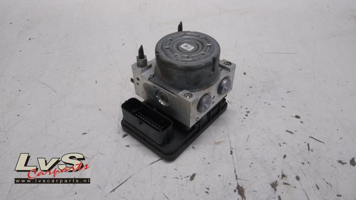 Mitsubishi Outlander ABS Pomp