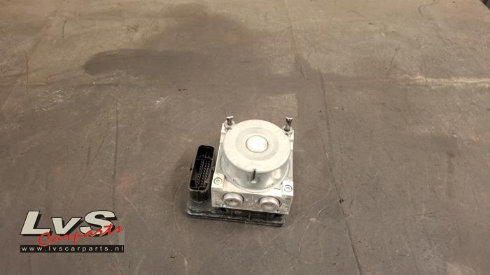 Ford Fiesta ABS pump