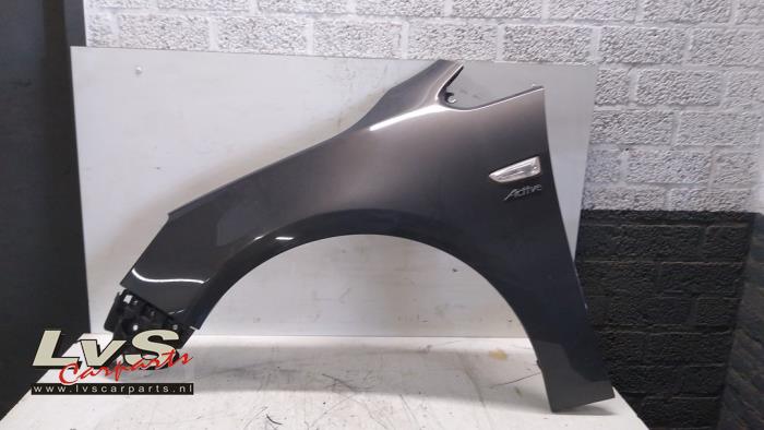 Opel Astra Aile avant gauche