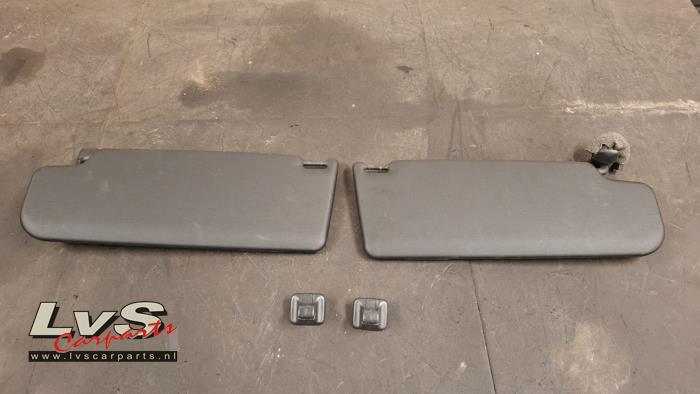 Volkswagen Scirocco Ensemble pare-soleil