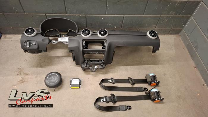 Audi A1 Kit airbag + tableau de bord