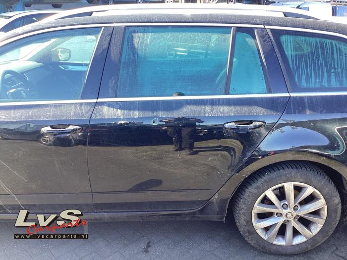 Skoda Octavia Portière 4portes arrière gauche