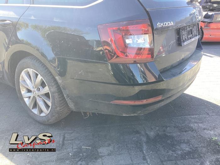 Skoda Octavia Pare-chocs arrière