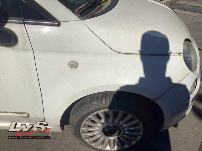 Fiat 500 Aile avant droite